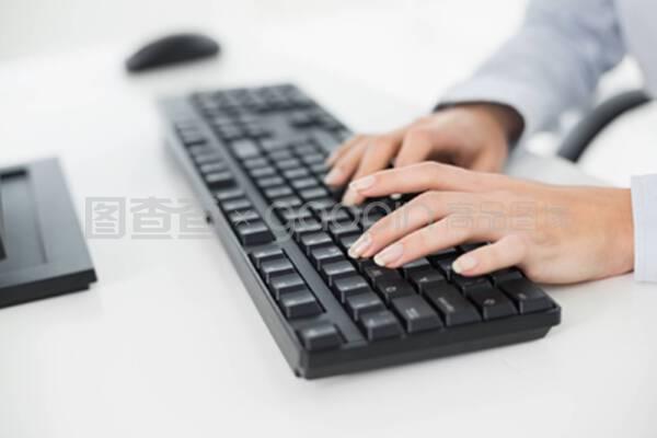 打字之歌 办公室的节奏与思考